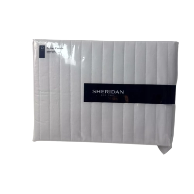 BNWT Sheridan white Bed skirt queen size
