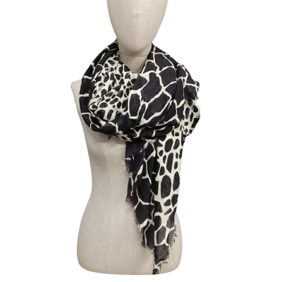 Massimo Dutti Scarf Animal print / Black  / Cream 