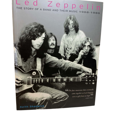 The Gibson Electric Guitar Book: Seventy Years of Classic Guitars