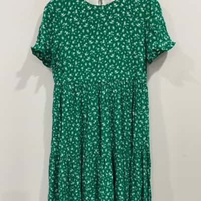 Forever New Womens  Size 8 Babydoll Dress Floral / Green 