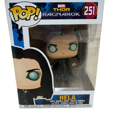 Funko Pop! Thor Ragnarok: Hela Figurine #251