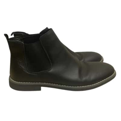  Mens  Size 8 seven steps boot  