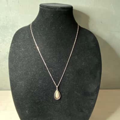 Mother Of Pearl Tear Drop Pendant W/ Silver Necklace Chain 925