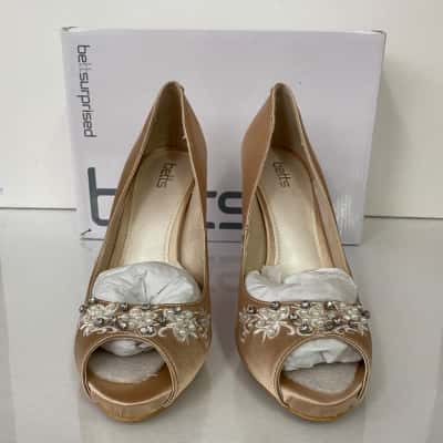 Betts Jade Nude Women’s Heels Pumps - Size 8 (Brand New)