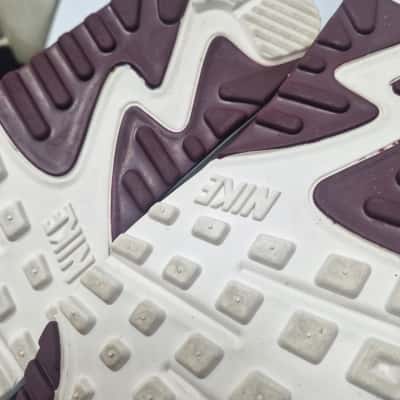 Nike Air Max 90 Burgandy Crush Phantom's (Size 9/New)