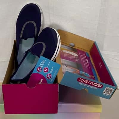 Womens Shoes Sketchers Go Walk Navy Size 11US