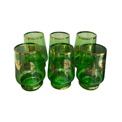 Vintage Bohemian Czech Emerald Green Glasses (6)