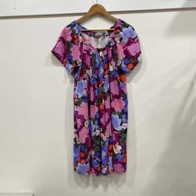 Sussan Womens  Size L Short Sleeve Dress  Floral 