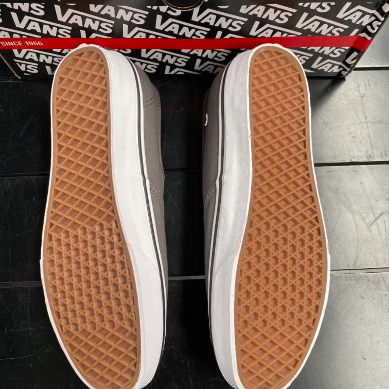 size 10 vans mens