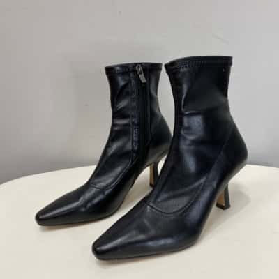 Mollini Womens  Size 36 / 5-5.5 Heeled Boots Black  