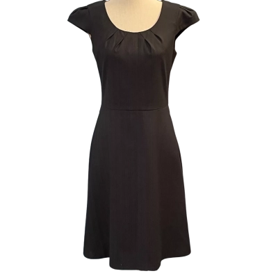 Cue Womens Size 8 Midi/Short Sleeve Dress Black/Grey/Pinstriped