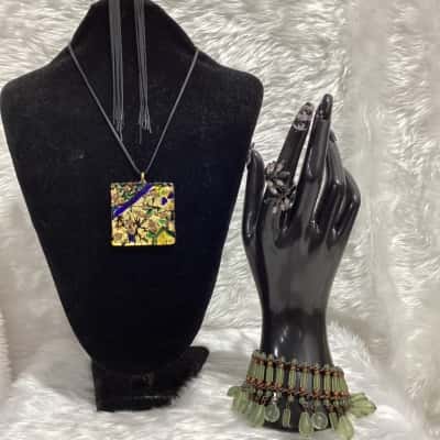  Womens Bracelet / Earrings / Necklace / Ring Black  / Multicoloured 