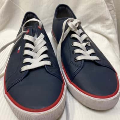 Tommy Hilfiger Mens  Size 10 / 43 Sneakers Navy Blue / Red / White 