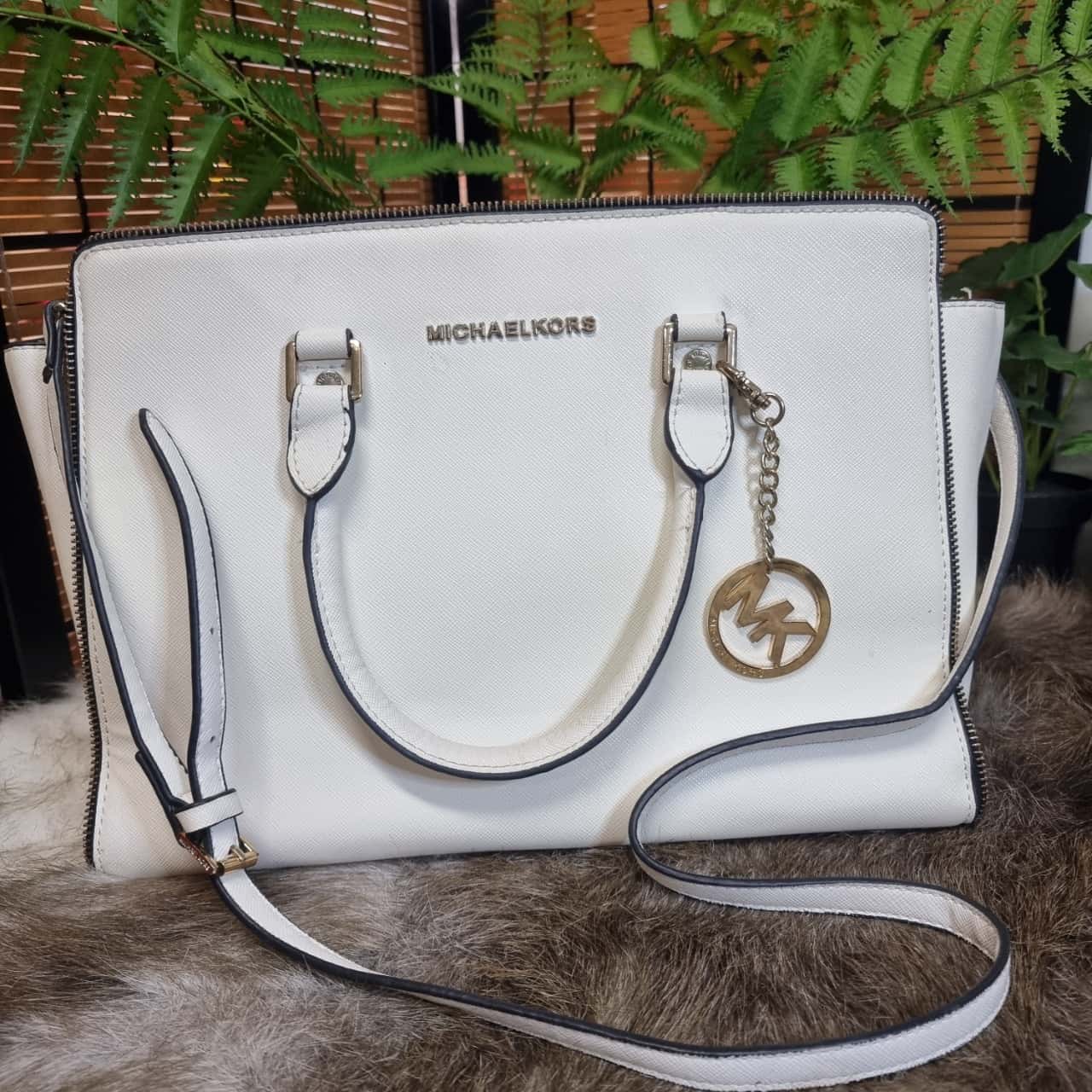 michael kors leather purse