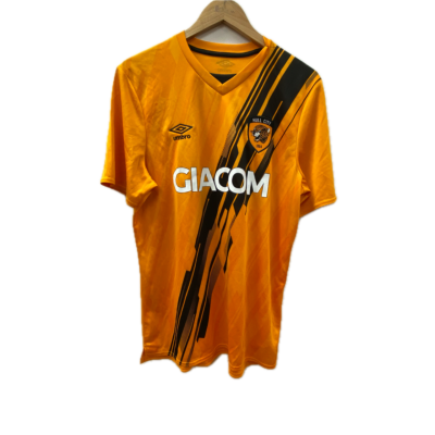 Umbro Mens Sports T-shirt Size L Orange 