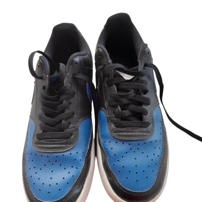 Nike Mens  Size 10 Sneakers Black  / Blue 