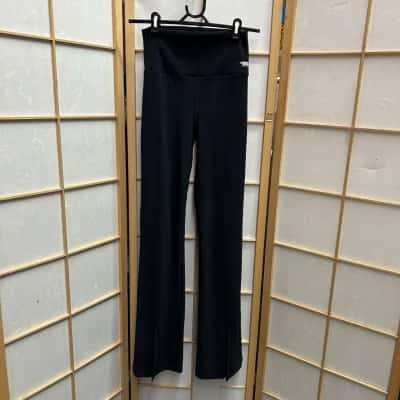Running Bare Womens Size 14 Leggings Black / Pinstriped 