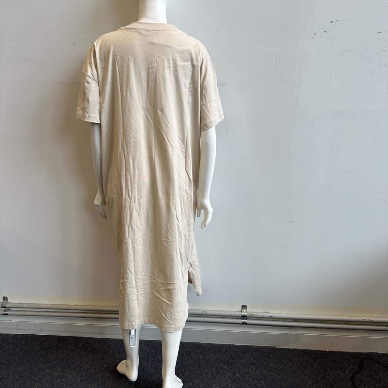 h&m beige maxi dress H&M Fully Lined Long Sleeve Maxi Dress- Size 4 – The Saved Collection main image 0