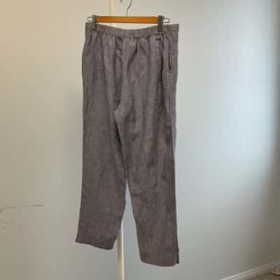 See Saw   Womens  Size 12 Blue 3/4 length pant 