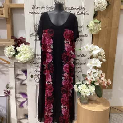 Taking Shape Brand! BNWT RRP $189.95!! THE WAR OF THE ROSESJUMPSUIT WIDE LEG SHORTSLEEVED JUMPSUIT! Womens  Size 18 Jumpsuit Black  / Floral / Pattern / Pink  / Red 