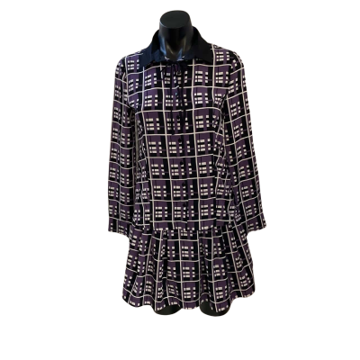 Revival Womens  Size 6 Black  / Pearl / Pinstriped / White 