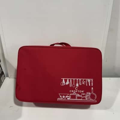 Crofton 28 piece camping set 