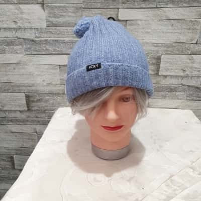 Roxy Womens  Size M Beanie Blue 