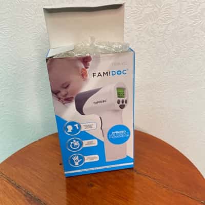 Famidoc infrared non contact thermometer 