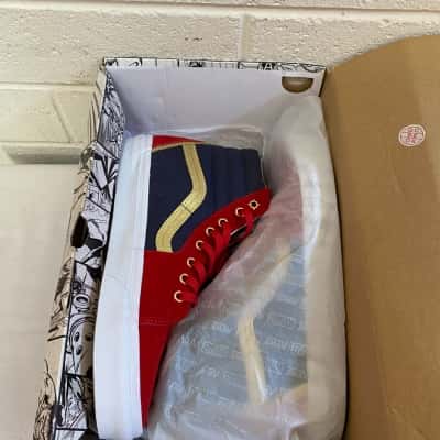 Vans Captain Marvel Sk8-hi Mens US Size 10