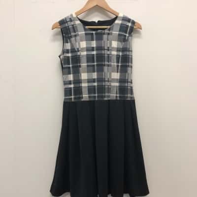 Mossee Womens  Size 8 Dress Black  / Checked 