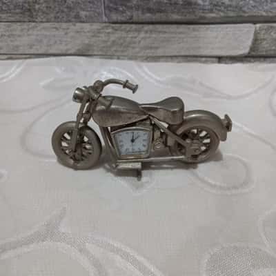 Vintage miniature motorcycle novelty desk clock