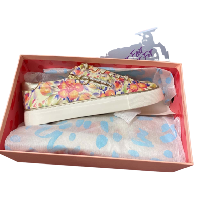 Ziera Womens  Size 39 Sneakers Floral zip up. 
