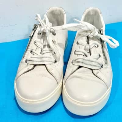 Ziera Audrey” White /Silver Leather Lace up/Zip Size 38