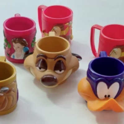 Looney Tunes/ Disney Cups 