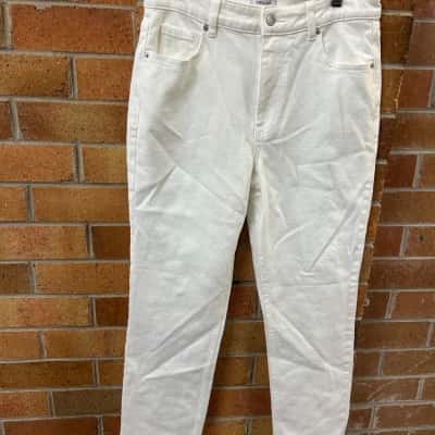 Susan Womens  Size 11 White Pants 