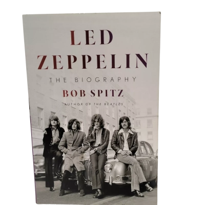 Led Zeppelin: The Biography. 2021