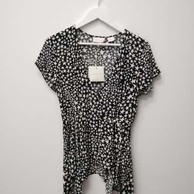 Sass & Bide Womens  Size 8 Short Sleeve Top Black  / White 