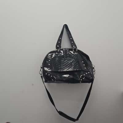 Guess Women's Carry on Bag Black  