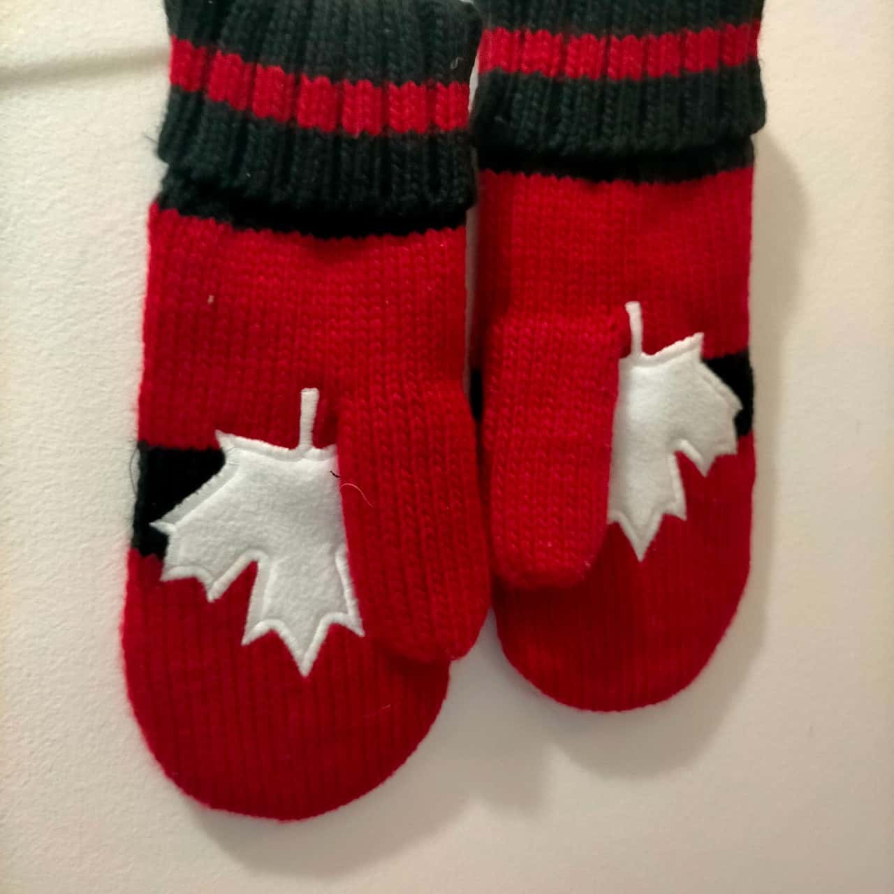 CANADA Wool Knit Mittens Hudson Bay Olympic Logo Adult Large VGUC(s)