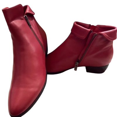  Womens  Size 38 Boots Red Zazou