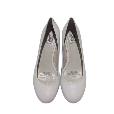 Mascotte Heels Womens  Size 7 Heels Off White 