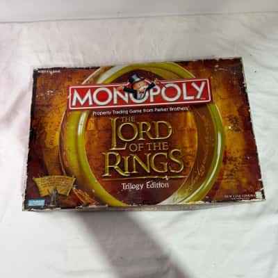 LORD OF THE RINGS MONOPOLY 