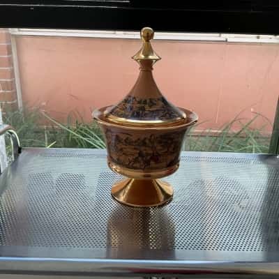 Italian Hunting Scene Vase