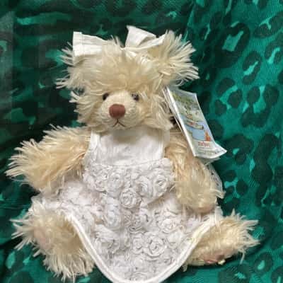 Settler Bears -Gracie