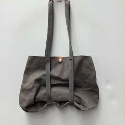 QWSTION_ Womens Bucket Bag Grey 