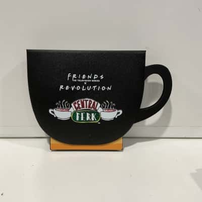 Revolution x Friends Palette