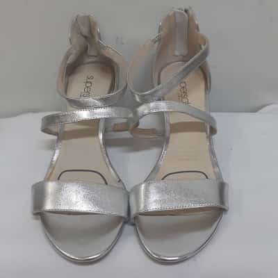 Brand New Diana Ferrari Supersoft Dorothe Sandles