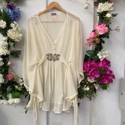 Lipsy Womens  Size L 3/4 Sleeve Shirt / Blouse Cream 