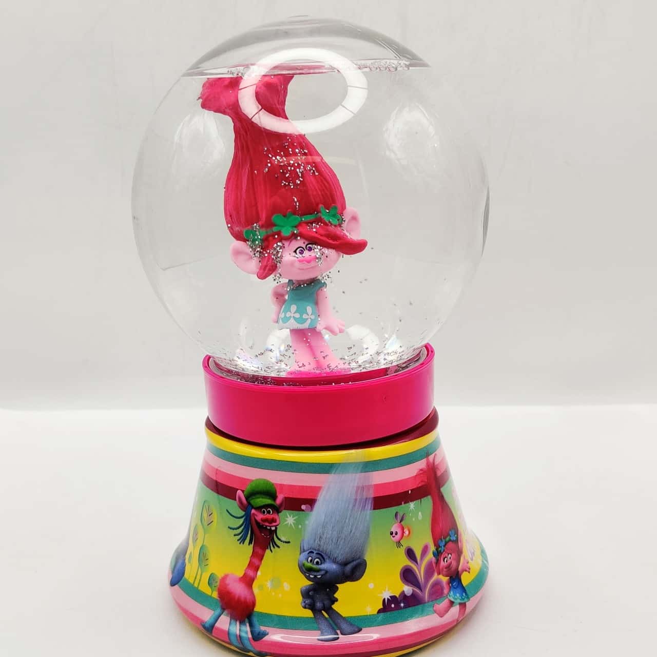 DreamWorks Trolls Movie 8floz Bubble Bath Pink Snow Globe