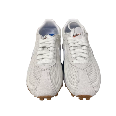 Nike Womens  Size 5.5 / 8 Sneakers Off White / White 